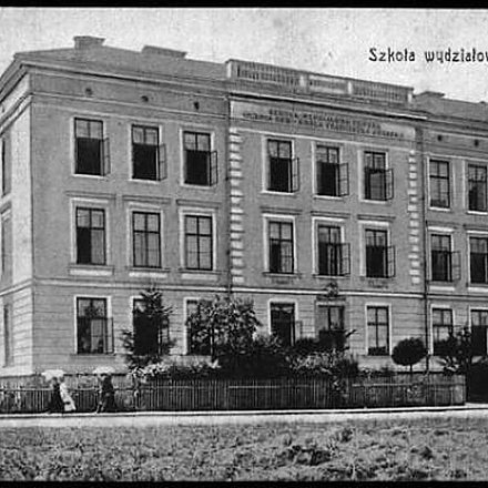 126