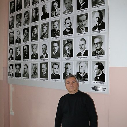 C. Wyk.S. Mastek TMZW0