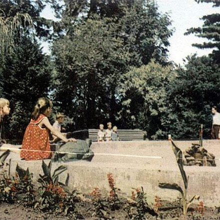 Fontanna w Parku Miejskim. Lata 80-te0