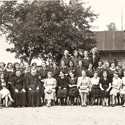 Gimn.żeńskie,Targowica 37,Zacher, Rospond, Szybalska,x,x,x,xSarnicka