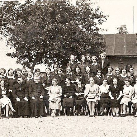 Gimn.żeńskie,Targowica 37,Zacher, Rospond, Szybalska,x,x,x,xSarnicka0