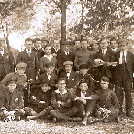 Klasa Sarnickiego 1923 przed matura na Dzwonku0
