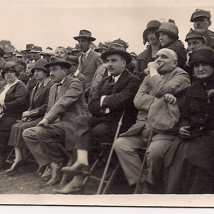 Stadion Skawy ok.1936, w środku K.Homme