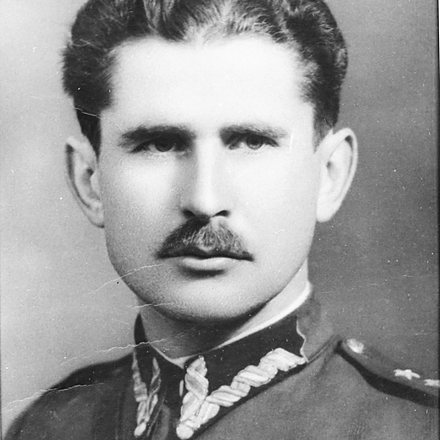 Tadeusz Mazurkiewicz kpt.Boruta, był prezesem Tow.Przyj.Makowa Pdh. Znałem, lubił muzykę.
